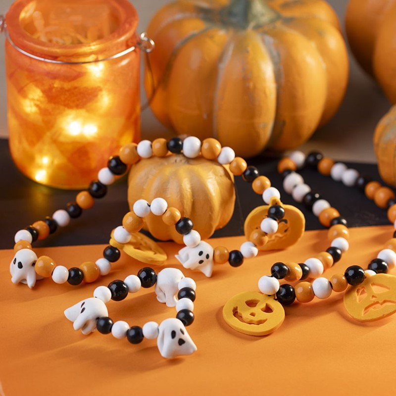 Halloween-sieraden van kralen en klei