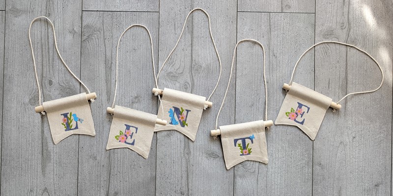 Lente multi-kleuren linoprint op vaandels