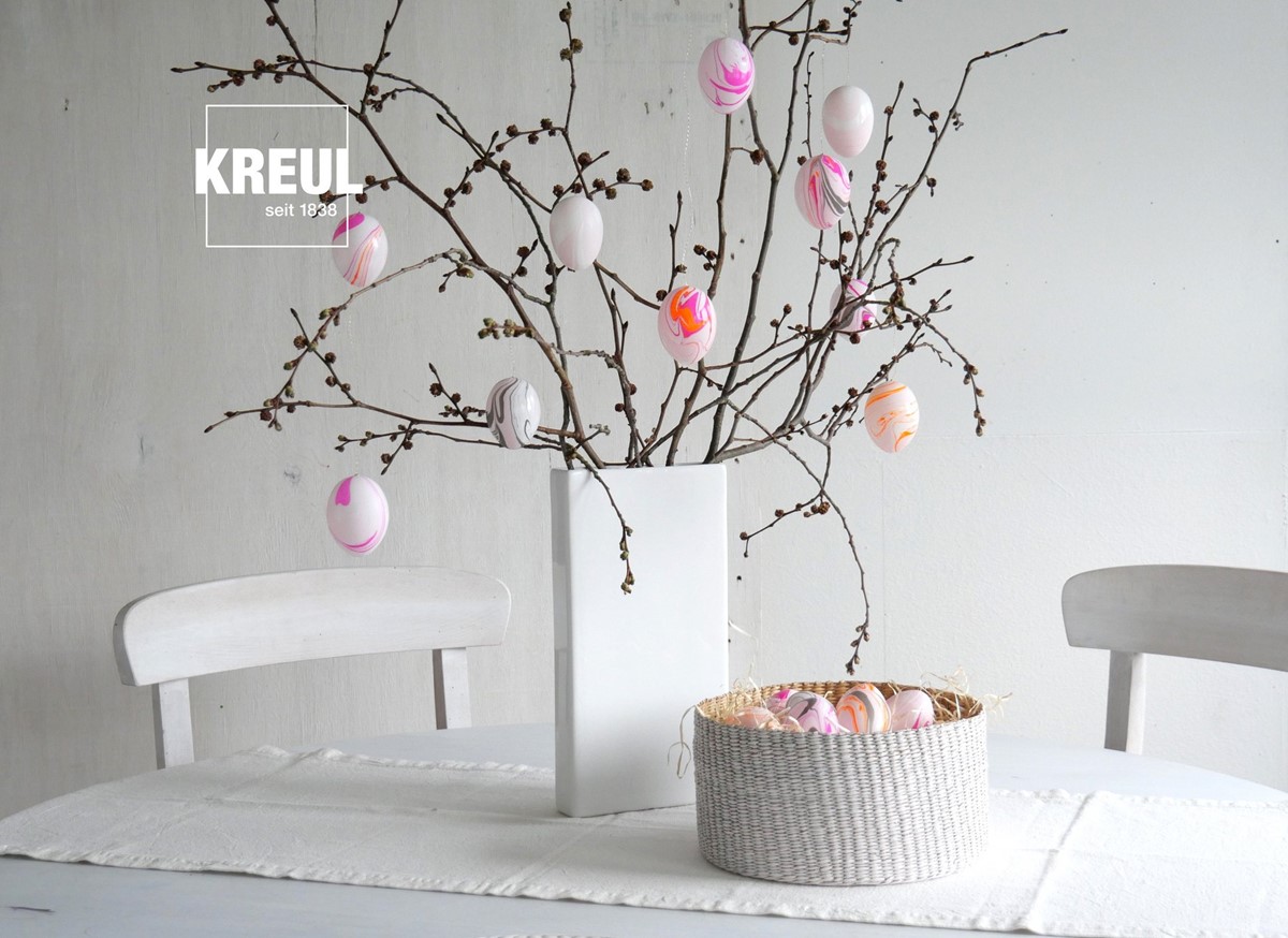 Neon paaseieren met Kreul Magic Marble verf